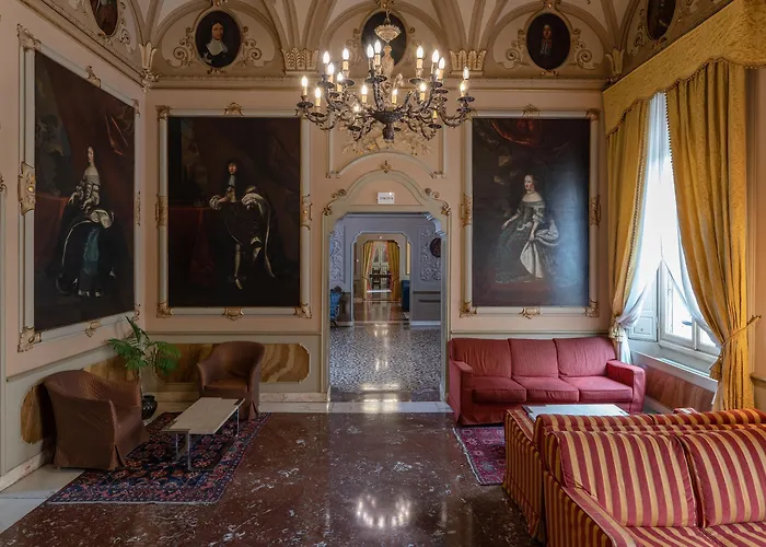 Phi Hotel Canalgrande